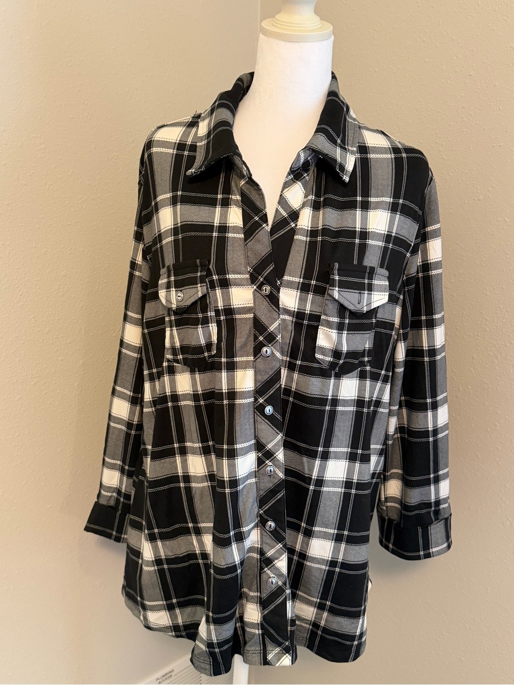 Market & Spruce Black and White Plaid Button-Down Shirt